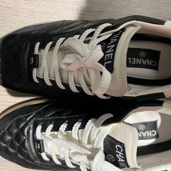 CHANEL Shoes - CHANEL SNEAKERS 23
